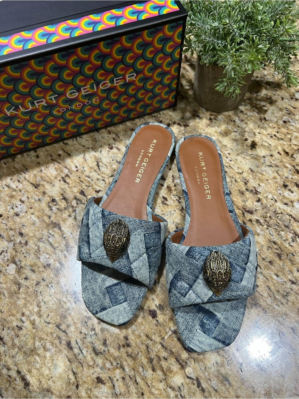 Kurt Geiger London Quilted Denim 
KENSINGTON FLAT SANDAL w/ Gold Emblem 39 - Picture 2 of 12